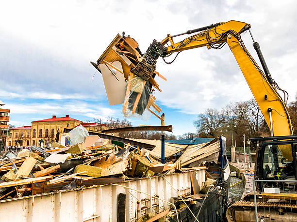 Best Yard Waste Removal  in Des Allemands, LA
